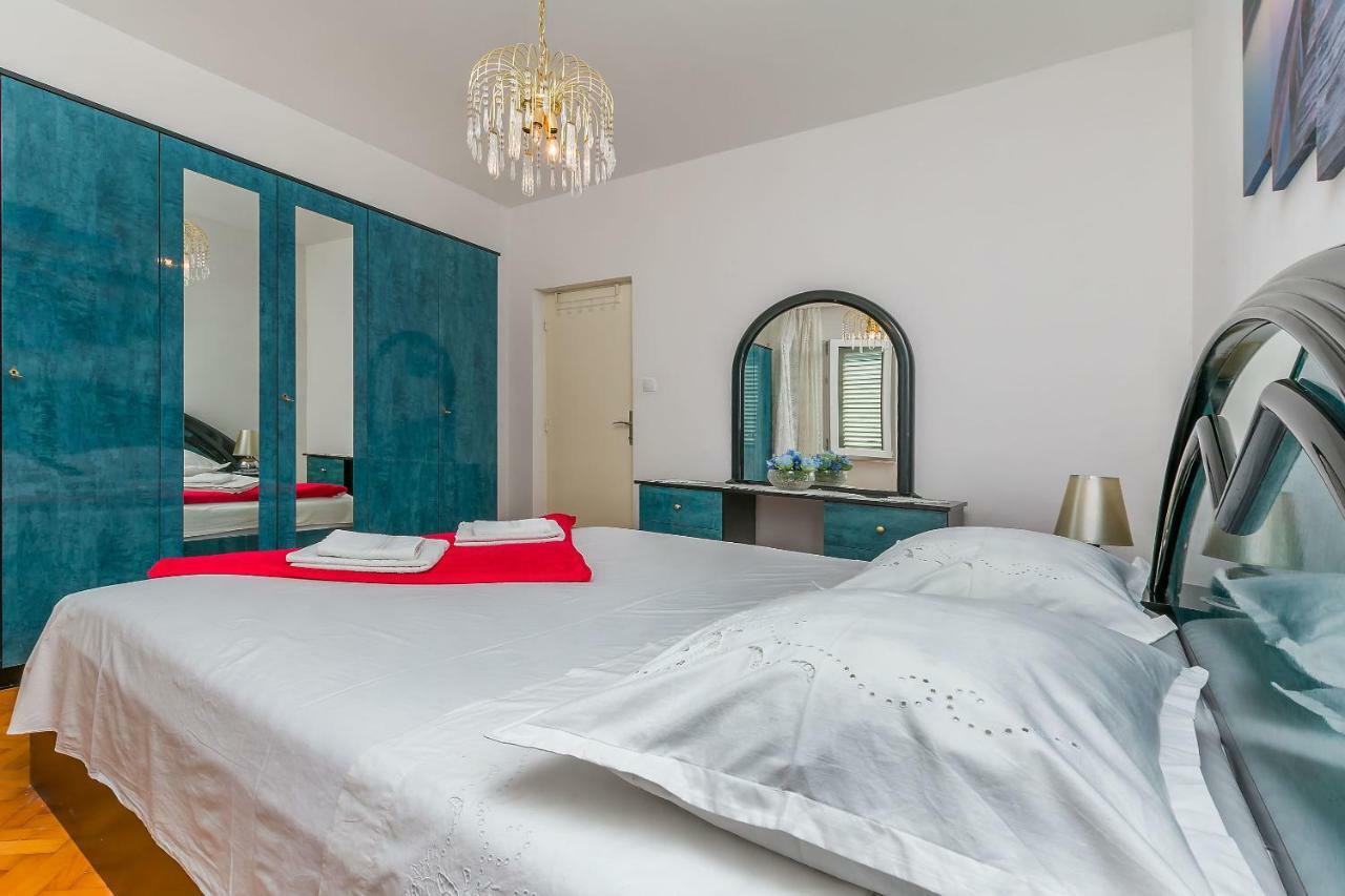 Apartment Marijana Omiš Kültér fotó