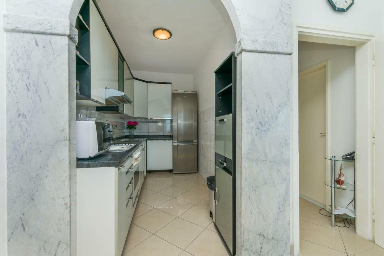 Apartment Marijana Omiš Kültér fotó