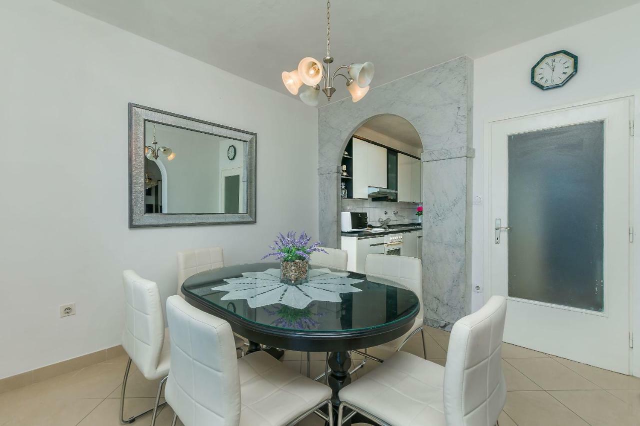 Apartment Marijana Omiš Kültér fotó