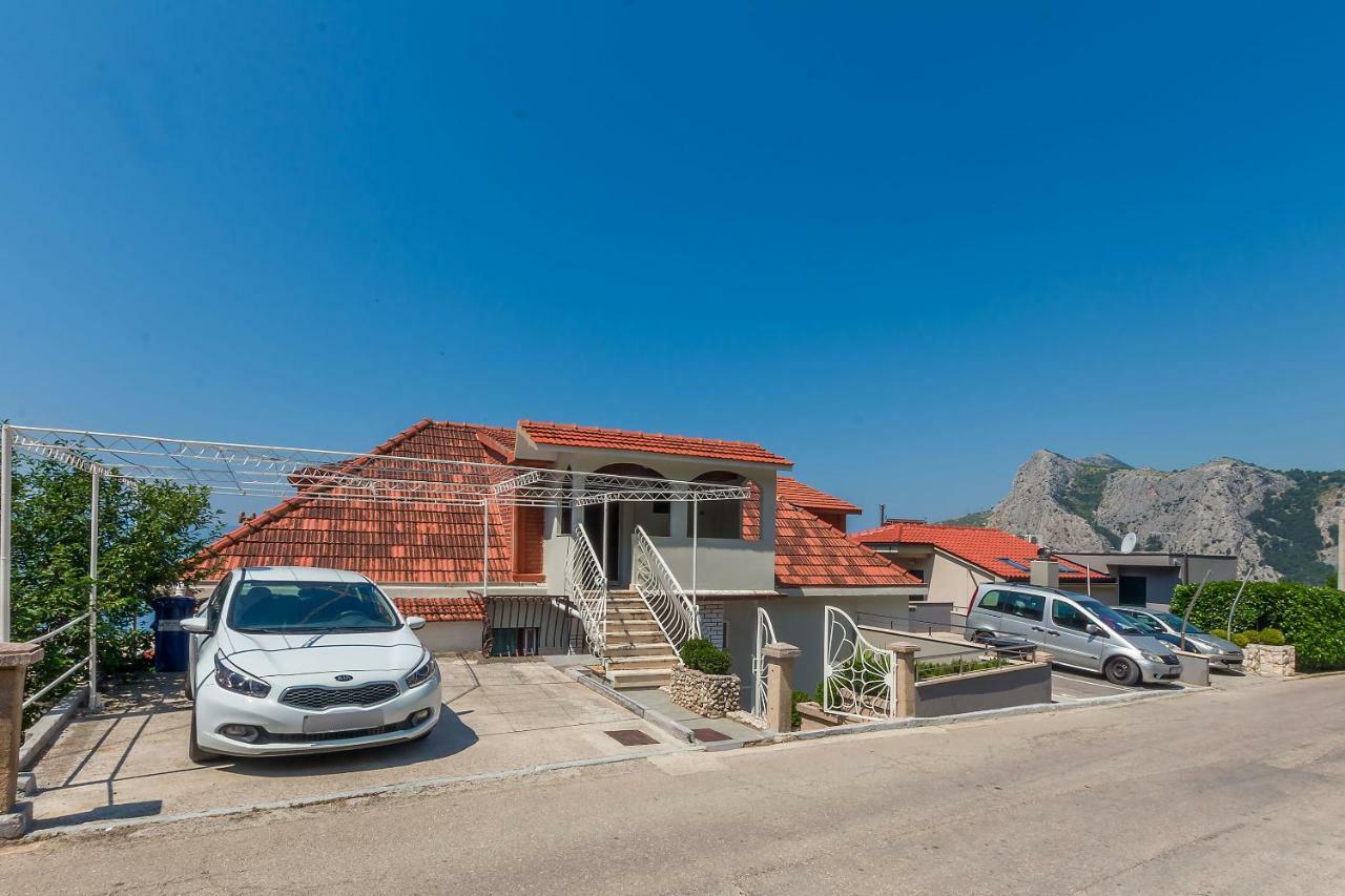 Apartment Marijana Omiš Kültér fotó